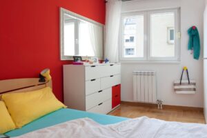 Cómo organizar tu cuarto en un espacio pequeño y aprovechar cada rincón